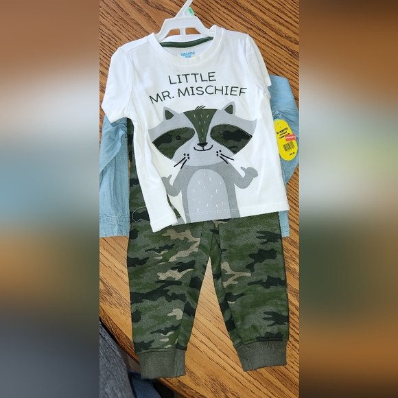 Outfit set - Picture 1 of 2